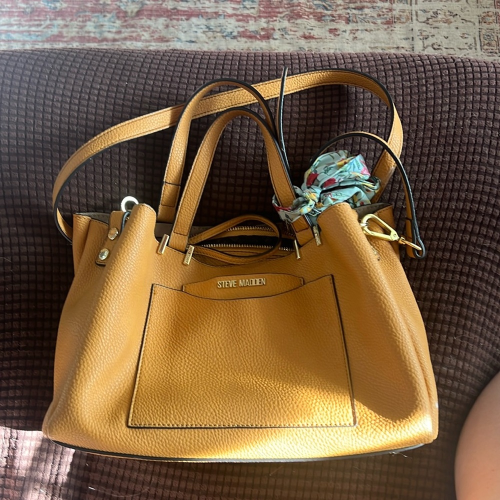 Steve Madden purse